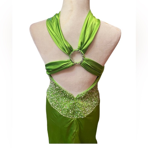 Mori Lee by Madeleine Gardner  keyhole neck formal dress size 8 green - Picture 5 of 13
